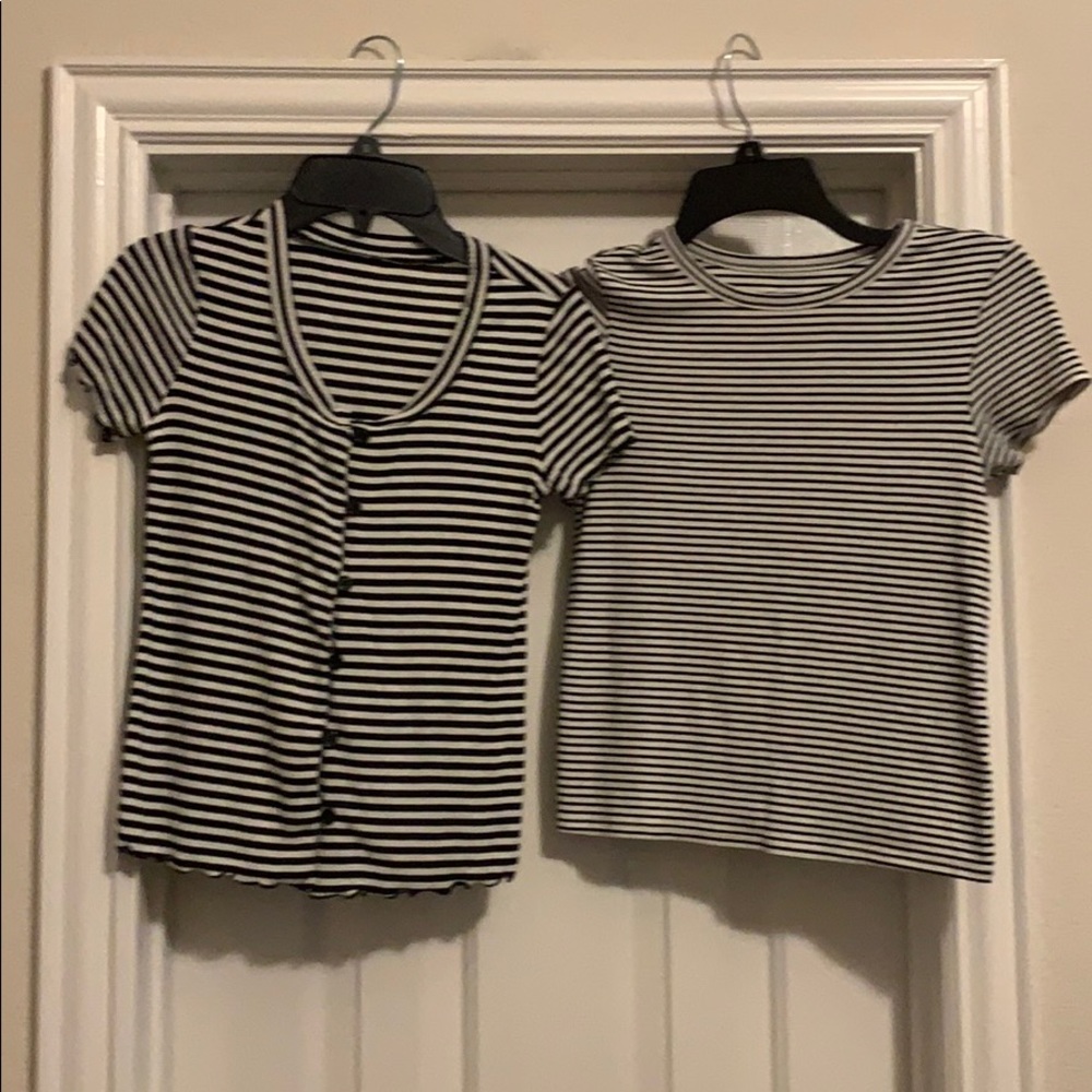 Girl’s Black/white stretch shirts, Size L (10/12)